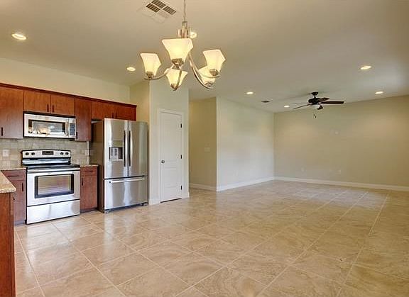 3rd image of 217 Shade St