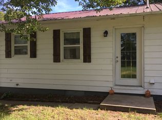 1402 1st Ave, Floyd, IA 50435