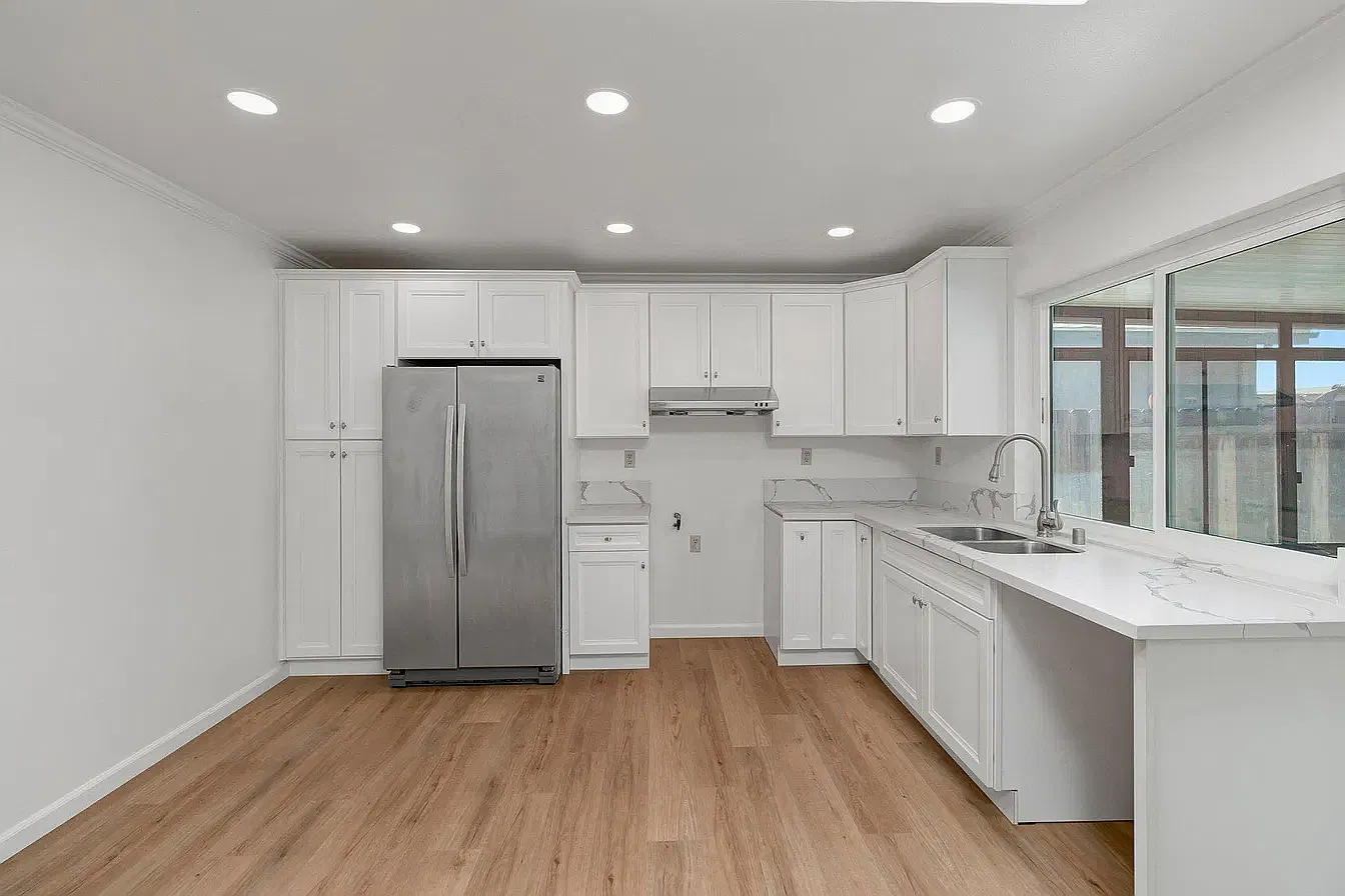 4 bed, 1366 sqft, $3,950 — Photo 3