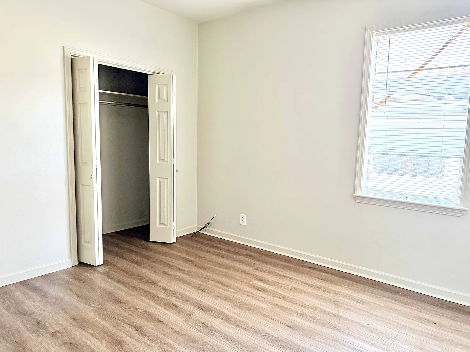 sd **1606 Myrtle Walk Street** - 1 — Photo 2