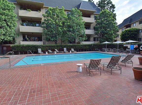 3rd image of 631 Wilcox Ave APT 3F