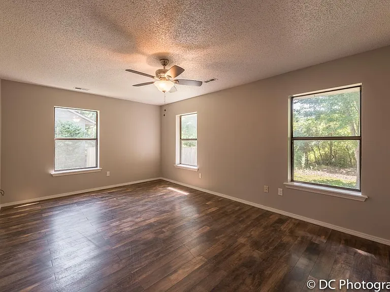 1704 SW D St — Photo 13