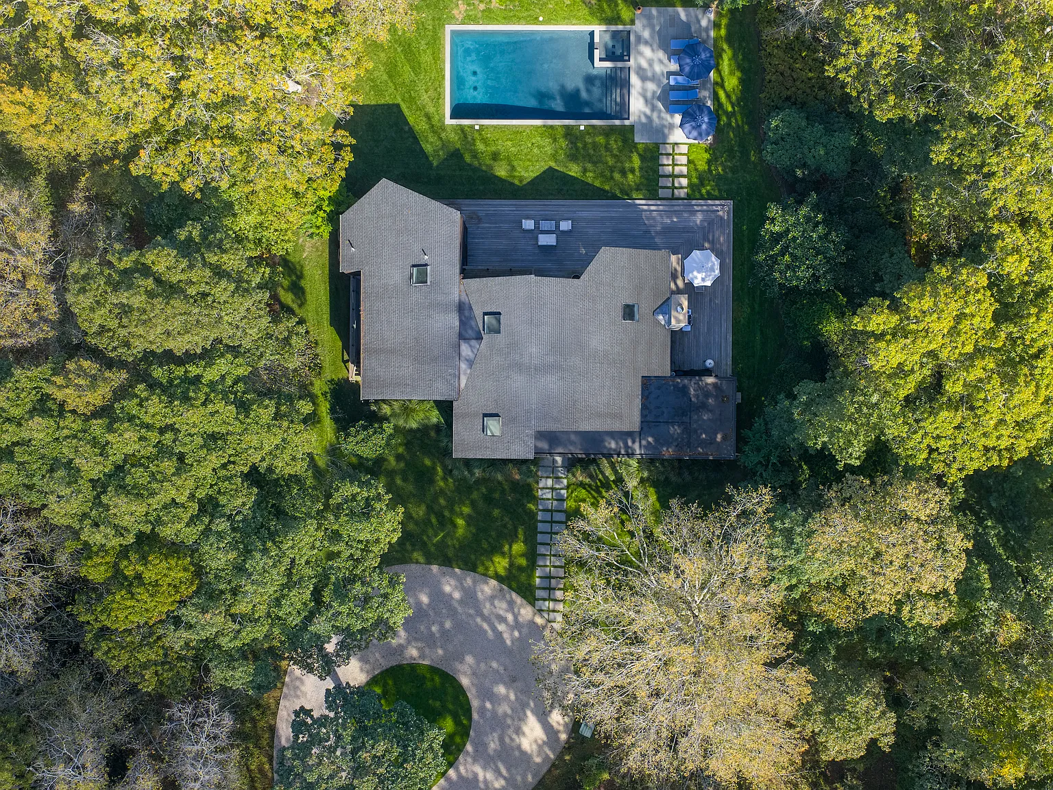 East Hampton Modern Luxury — Photo 2