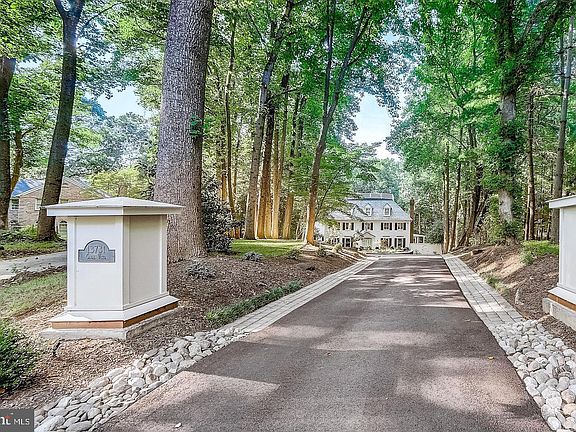 2nd image of 13731 Canal Vista Ct