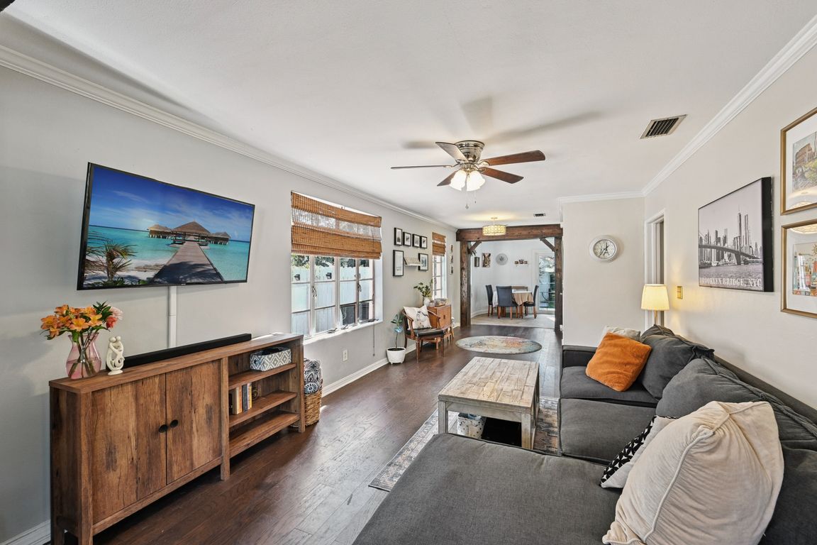 next background image