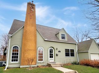 132 Bertch Ave, Waterloo, IA 50702