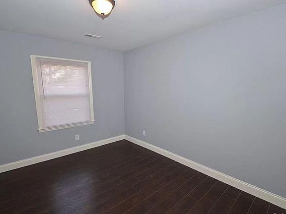 5th image of 3318 Cedarhurst Dr