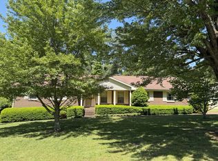 125 Sam Davis Dr, Springfield, TN 37172