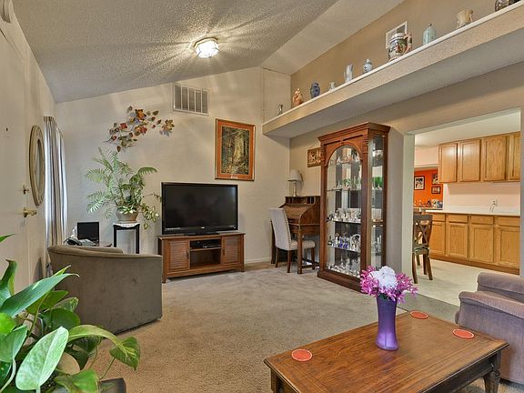 5th image of 2001 S Vallejo St