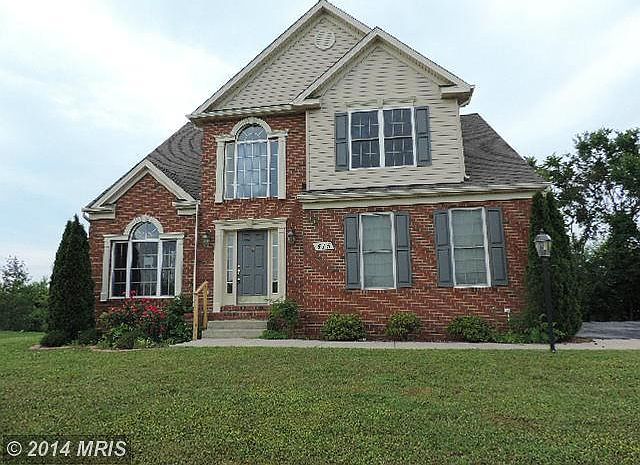 1st image of 415 Brookfield Dr