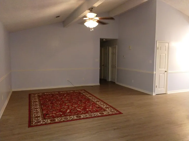 1670 Glendale Rd — Photo 3