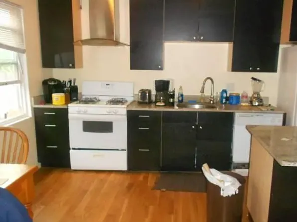 4 Sexton Ct, Dorchester, MA 02125