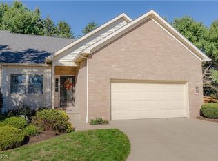 3609 Glenshire Cir #55B, Uniontown, OH 44685