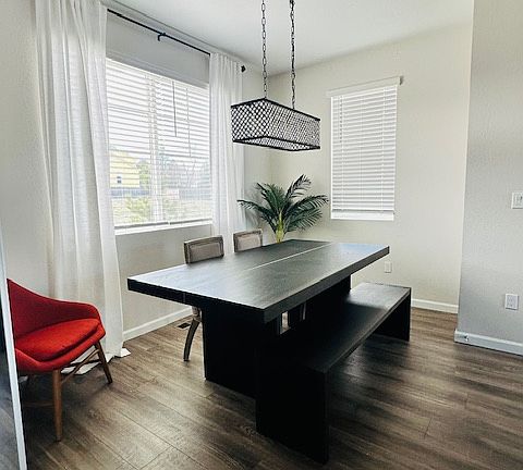 Kitchen table