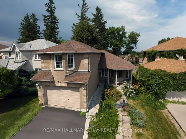 37 Loon Ave, Barrie, ON L4N 8W6
