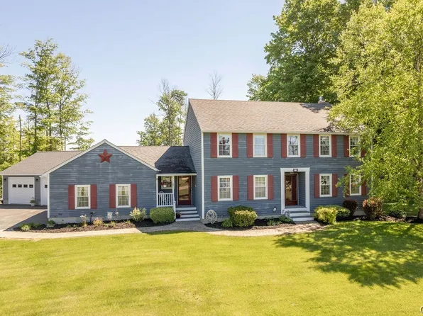 15 Meaney Cir, Oswego, NY 13126