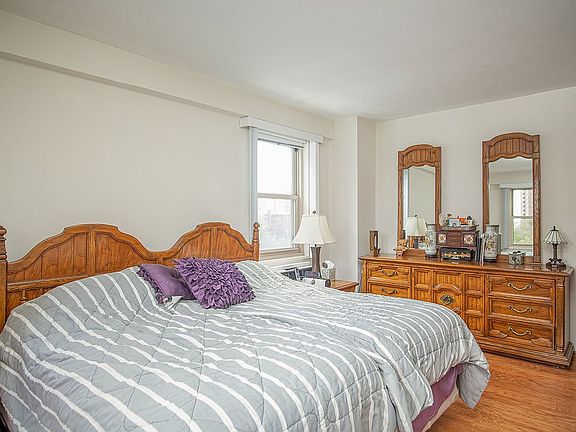 3rd image of 448 Neptune Ave Unit 5P