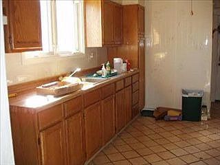 3rd image of 4434 Tod Ave