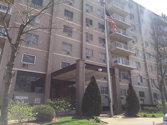 4th image of 6 New Ln APT 4H