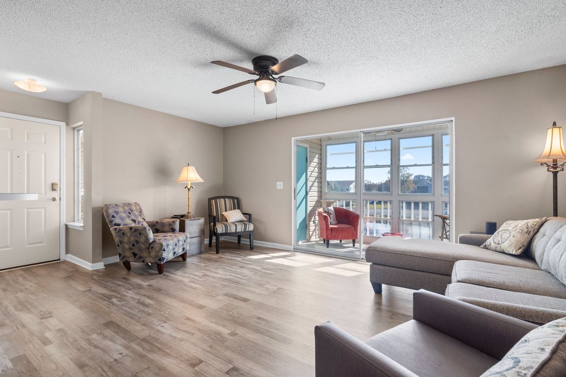 next background image