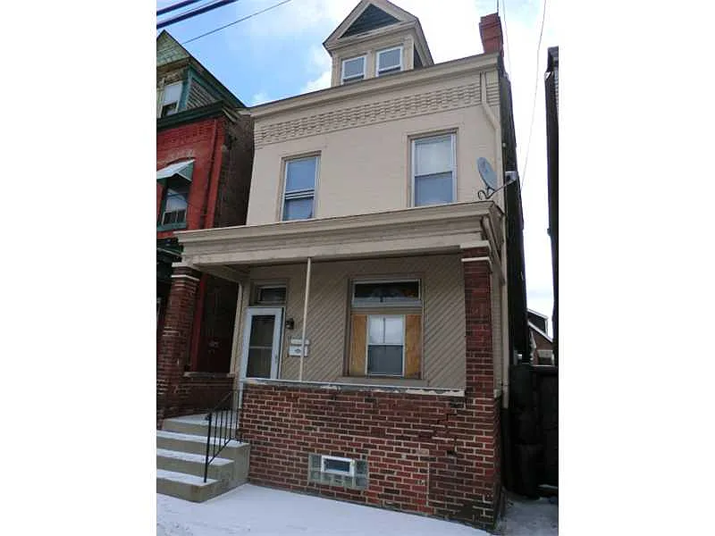 302 N Mathilda St photo 1