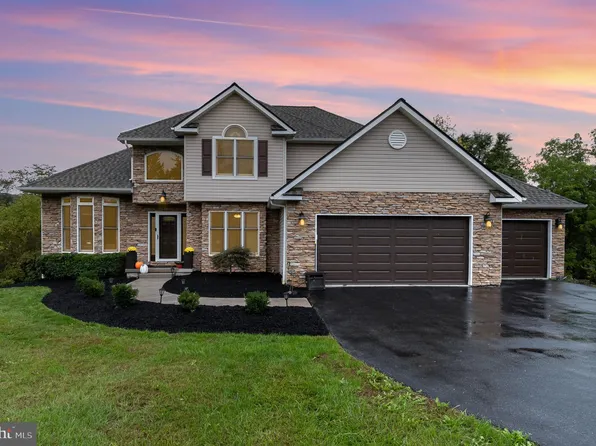 3545 Eagle Ridge Ct, Hanover, PA 17331