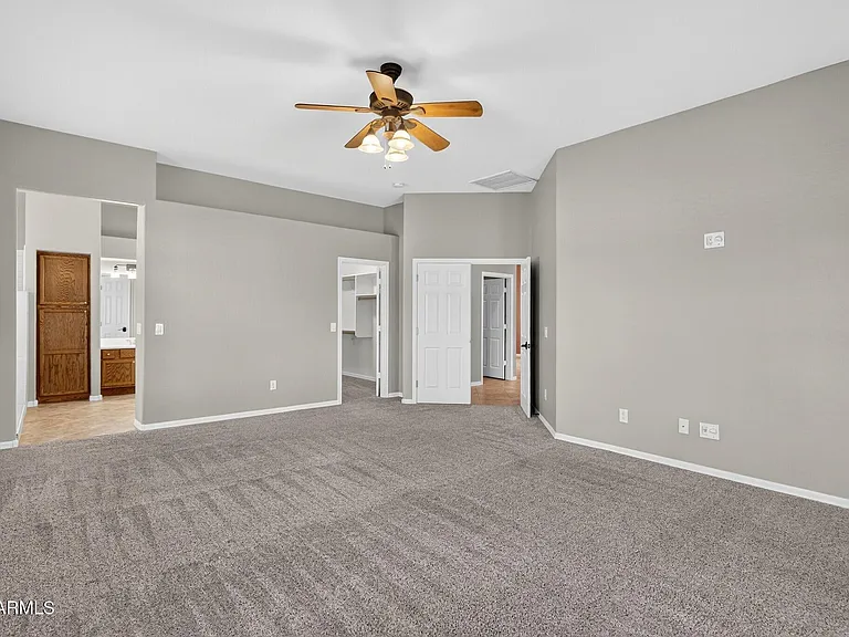 3002 E Sherry Ln — Photo 34