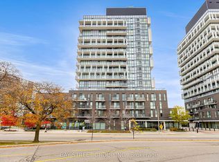 128 Fairview Mall Dr #203, Toronto, ON M2J 0E8