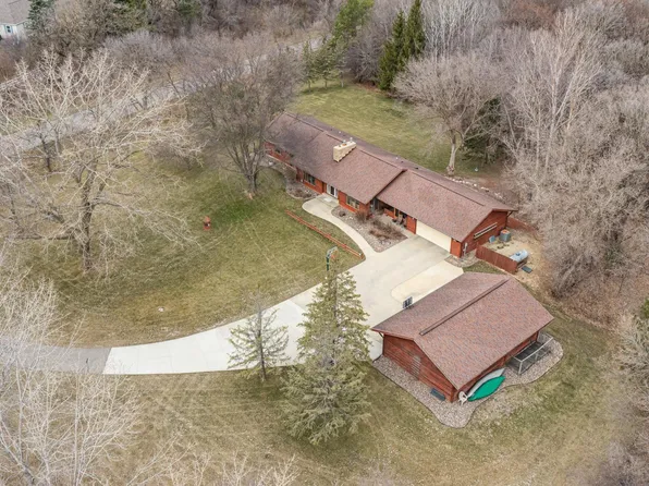 2812 Hidden Hills Ln NE, Rochester, MN 55906