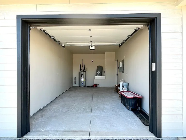 1622 W Antler Ave — Photo 13