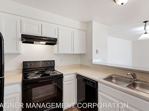 5th image of 4717 36th Ave S APT B4