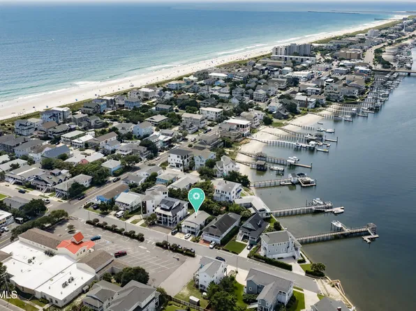 9 W Fayetteville Street, Wrightsville Beach, NC 28480