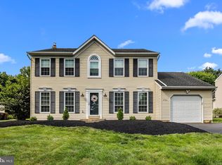 2162 Green Ridge Dr, Warrington, PA 18976