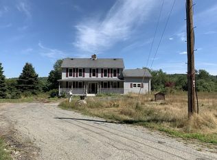32 Bailey Rd, Oxford, MA 01540