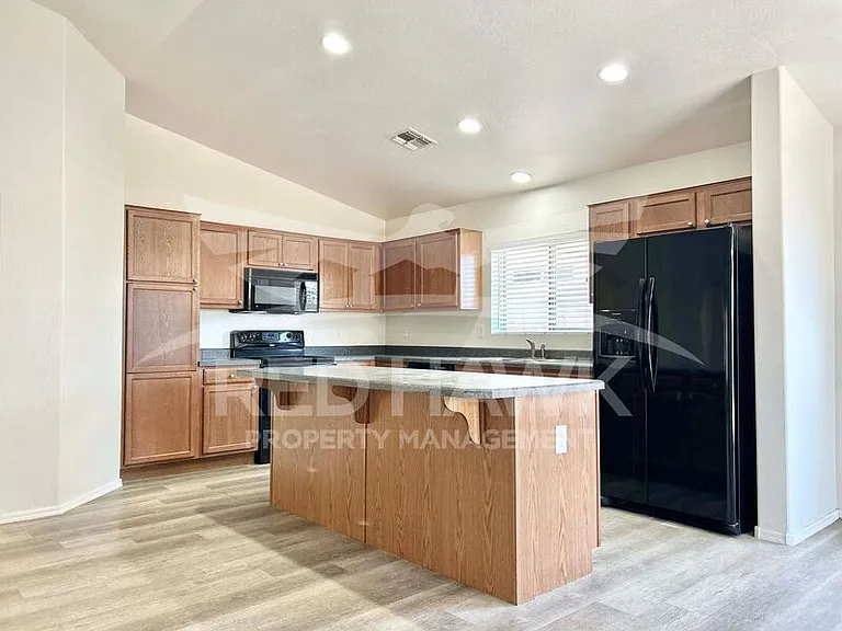 38564 N La Grange Ln — Photo 7