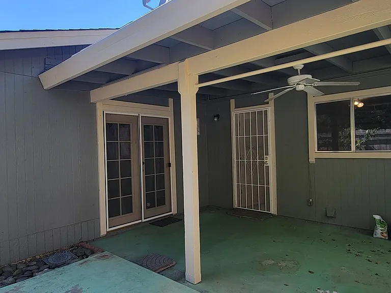 1855 Del Mar Ave — Photo 19