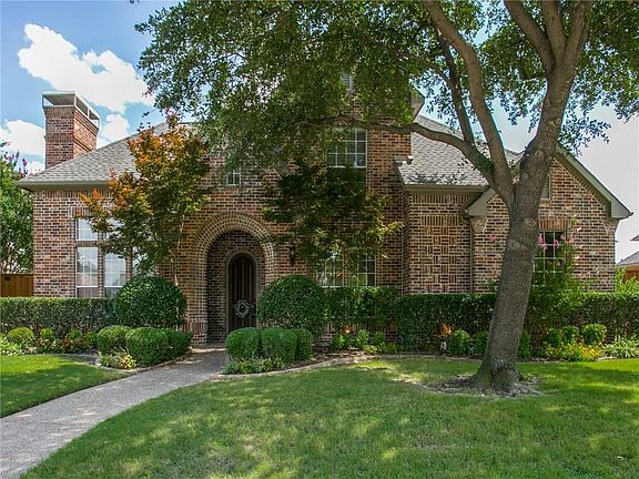 2nd image of 3112 Breton Dr