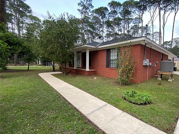 2nd image of 130 Lemoyne Dr
