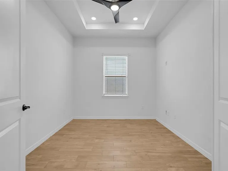 10393 Park Estates Ave — Photo 36