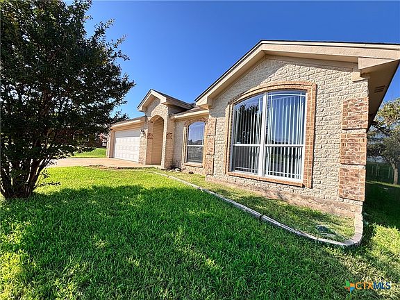 3rd image of 3906 Tatonka Dr