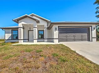 7032 Hero Cir, Labelle, FL 33935