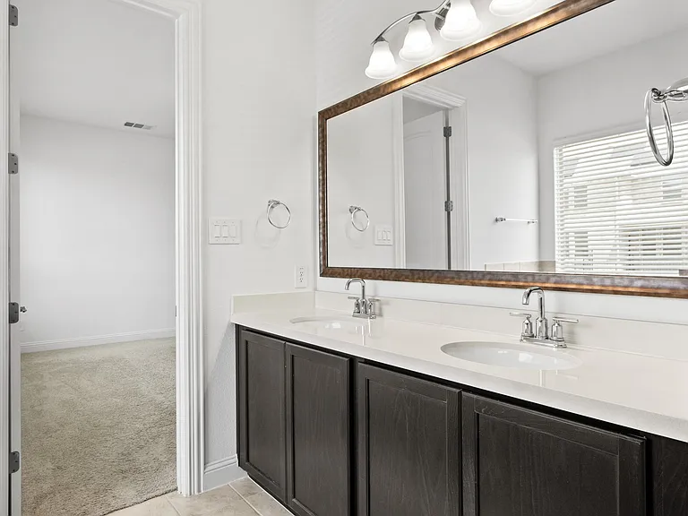 1413 Buckeye Trl — Photo 6