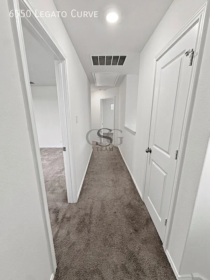 Move in Ready — Photo 3