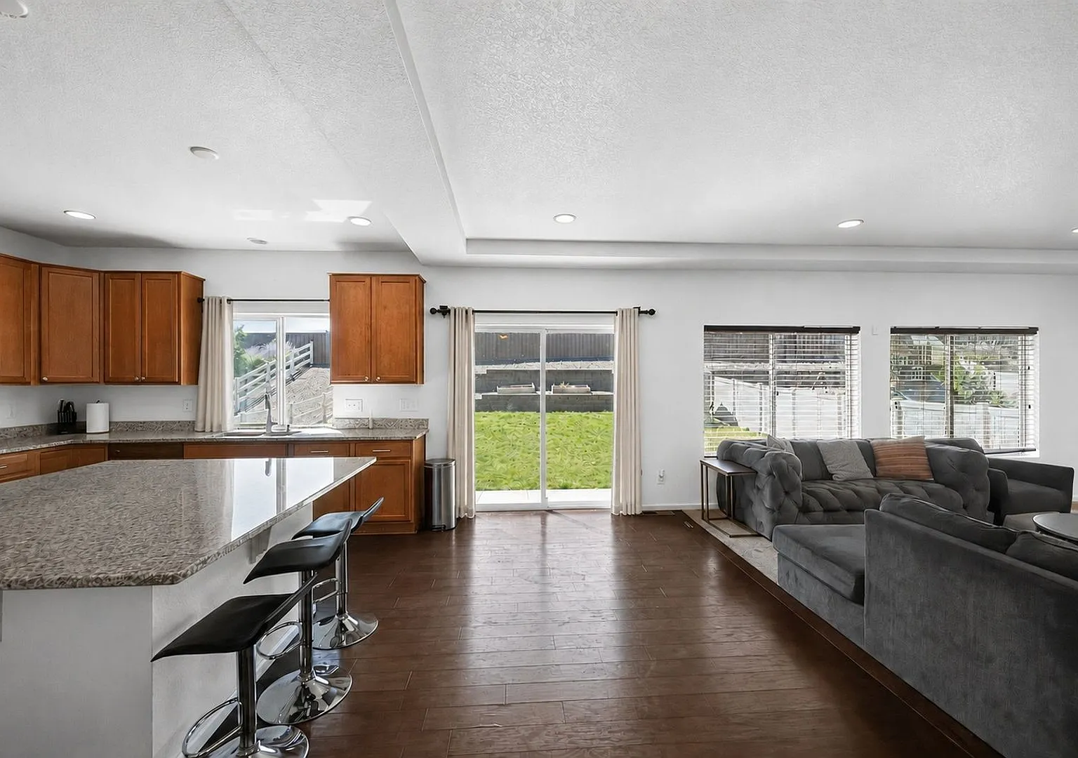 Spacious 4BR Denver Home | Furnished or Unfurnished | Flexible Lease Length — Photo 1