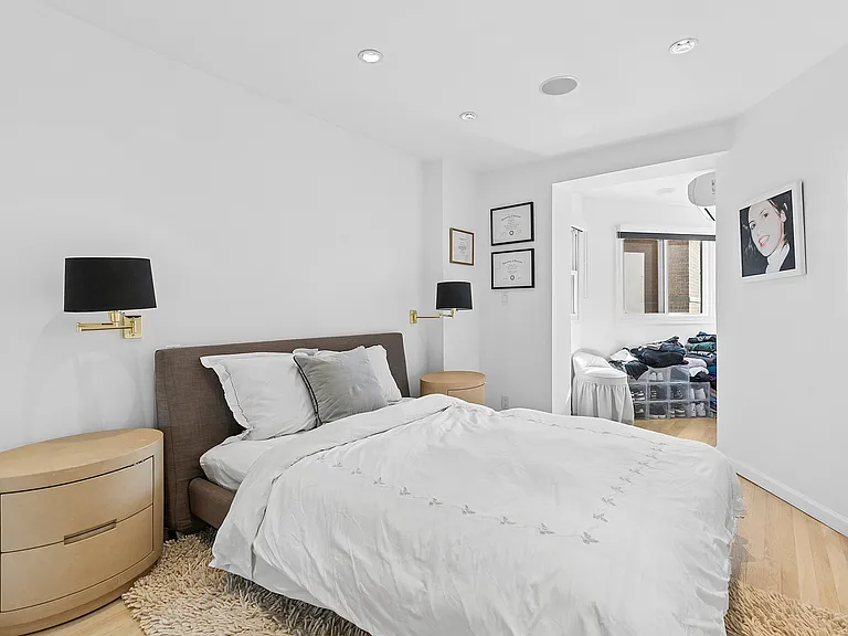 22 E 82nd St #7 — Photo 10