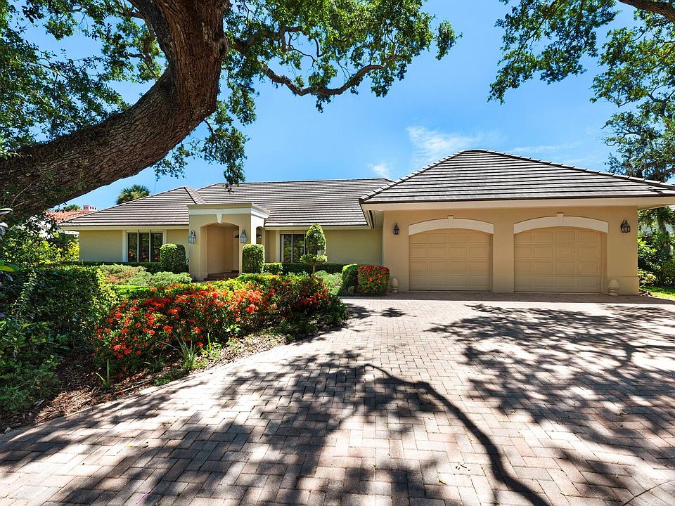 1st image of 370 Shores Drive