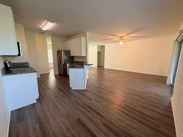 34 Las Roblas Grande Dr — Photo 6