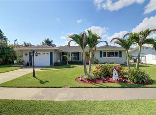 1695 Woodridge Dr, Clearwater, FL 33756