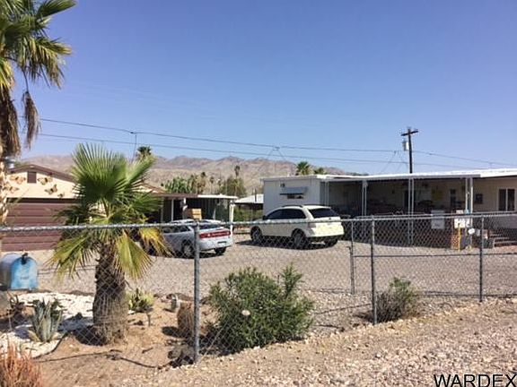 2nd image of 1907 Clearwater Dr