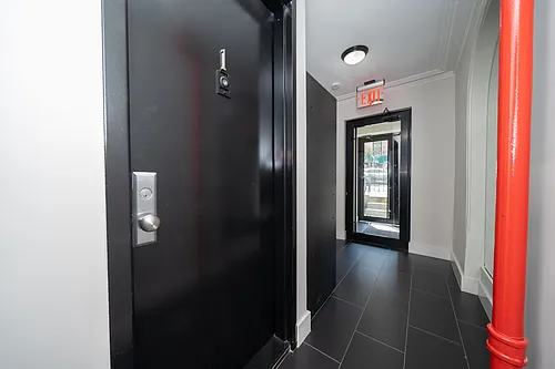 233 E 60th St #1 Photo 1